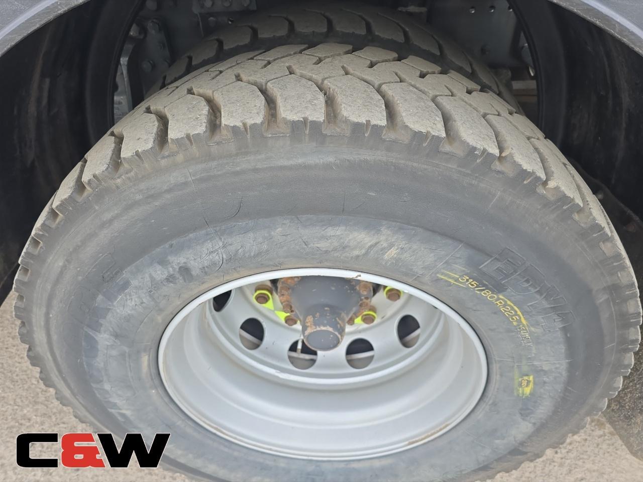 Vehicle image 37